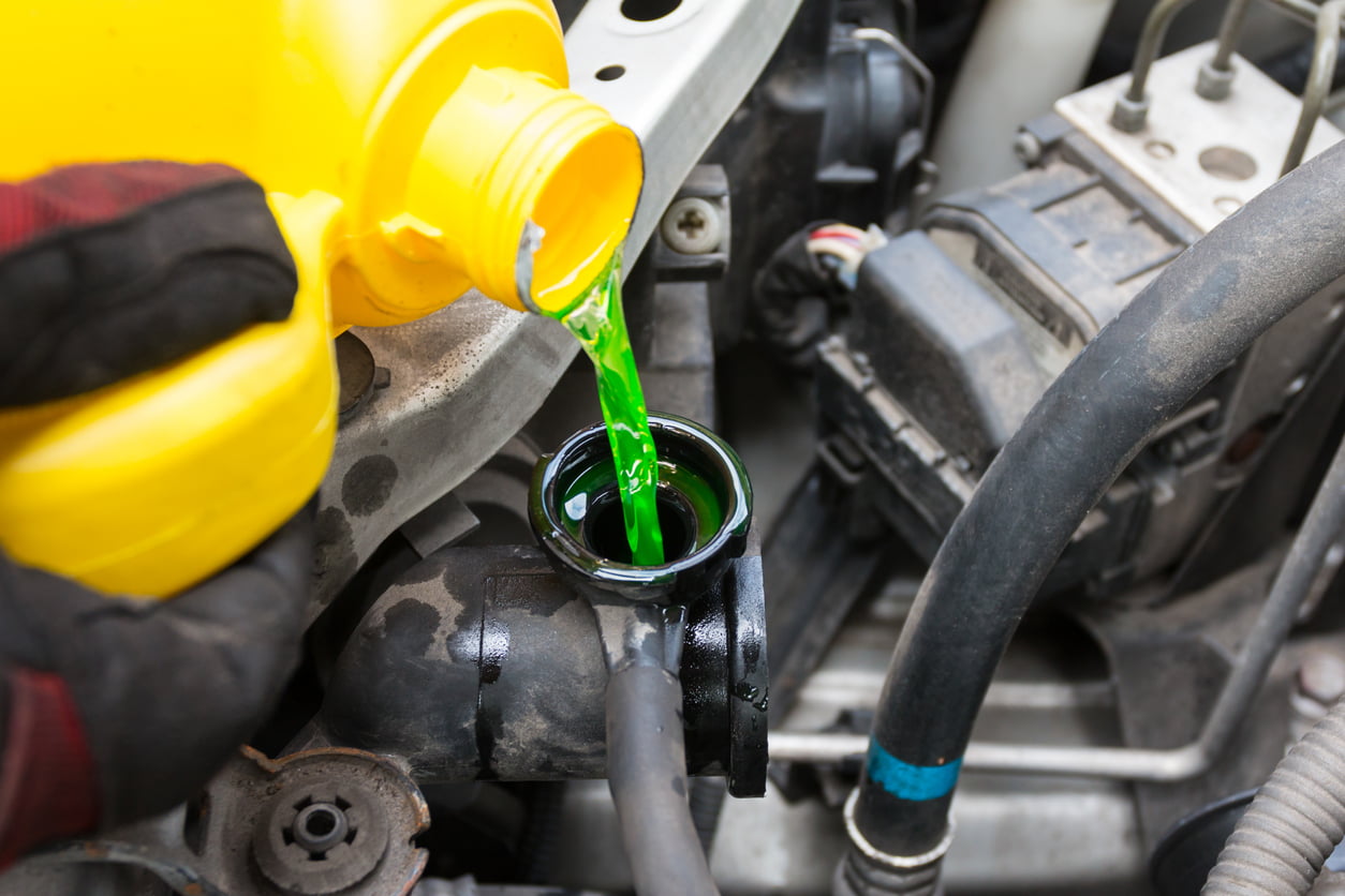 How to Choose the Right Type of Engine Coolant?