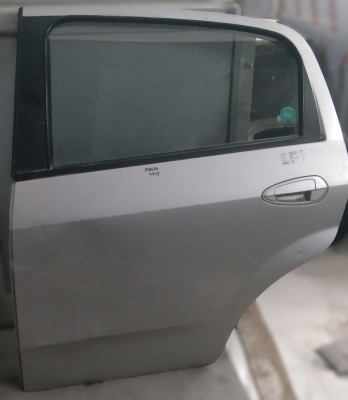 Buy New and Used Car Spare Parts