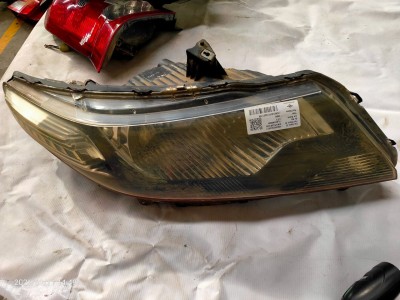 HEADLIGHT ASSY RH