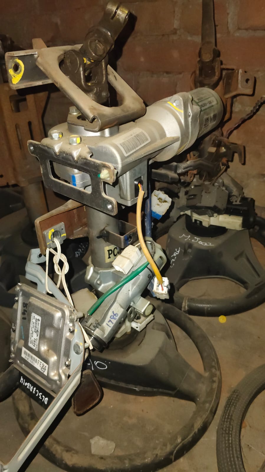 Buy New and Used Car Spare Parts