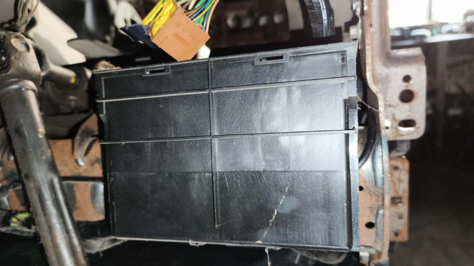 Buy New and Used Car Spare Parts