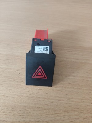 HAZARD WARNING LIGHT SWITCH