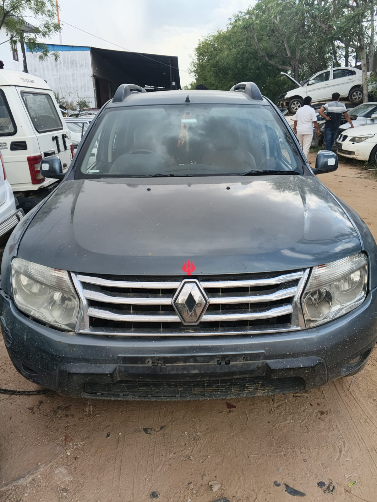 DUSTER(RENAULT)
